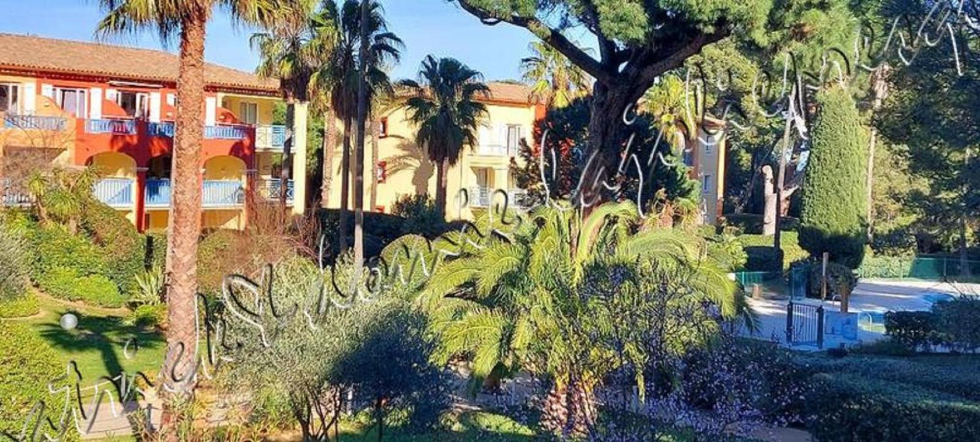 Magnifique Parc De La Presqu'Ile Avec Piscine Et Plage Face A Porquerolles ! Hyères Exterior foto
