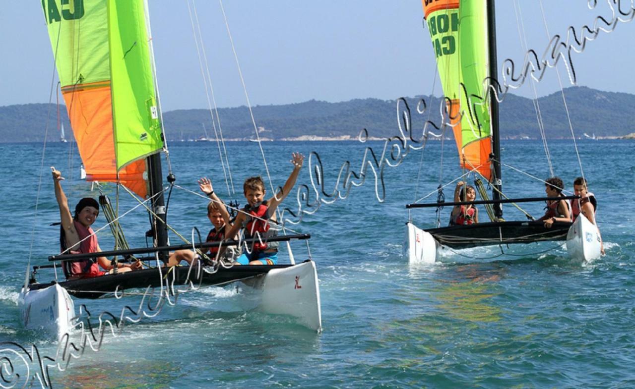 Magnifique Parc De La Presqu'Ile Avec Piscine Et Plage Face A Porquerolles ! Hyères Exterior foto